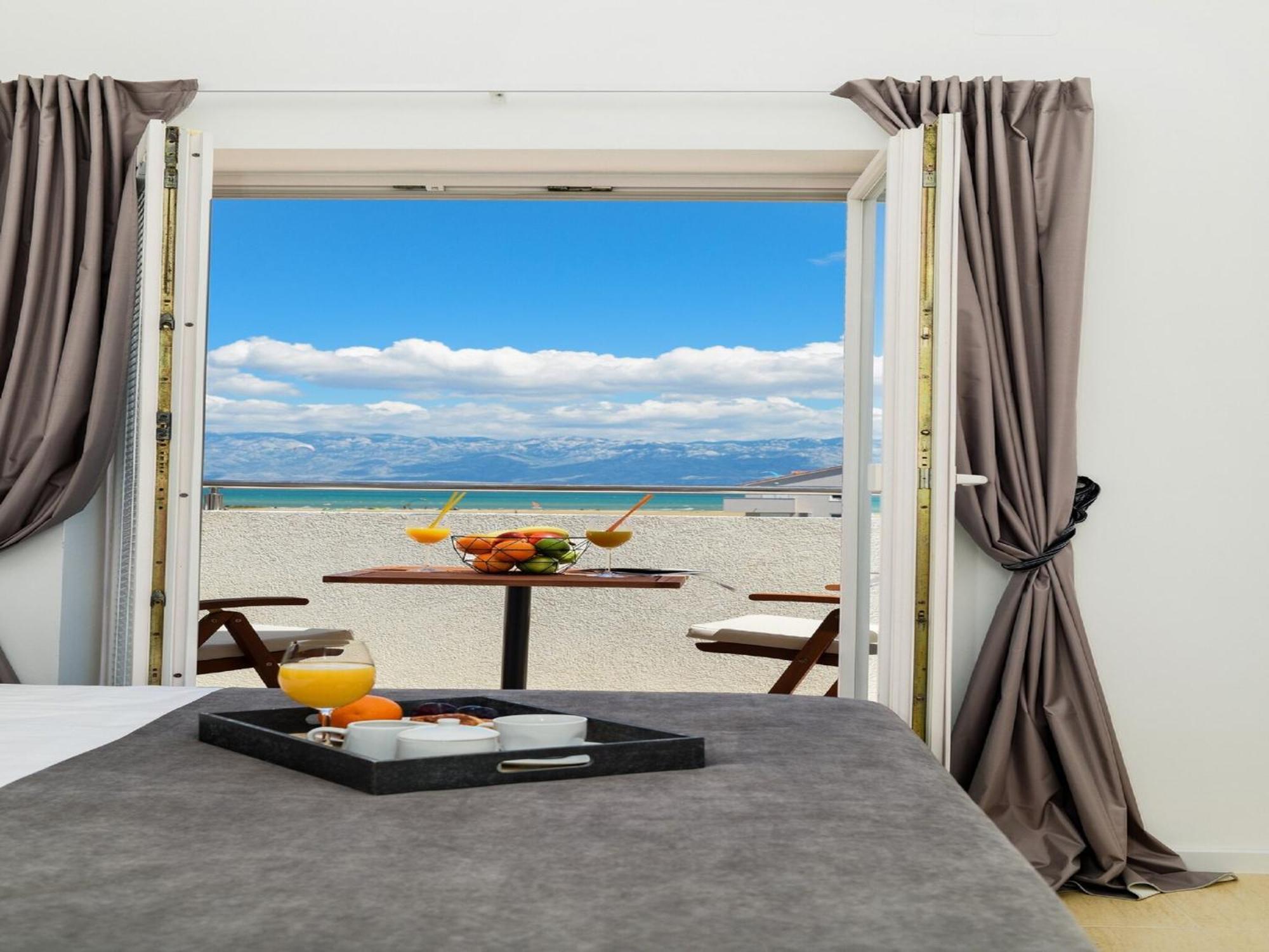 Modern Villa In Nin With Terrace ภายนอก รูปภาพ